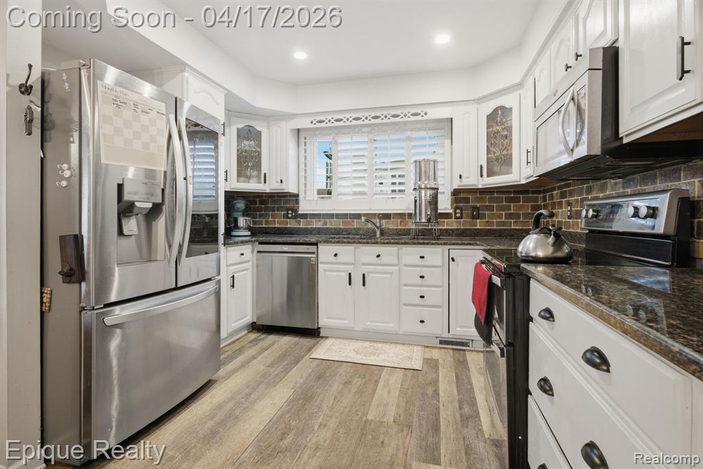 5013 Gardner Street E, Sterling Heights, MI 48310 — Photo 9