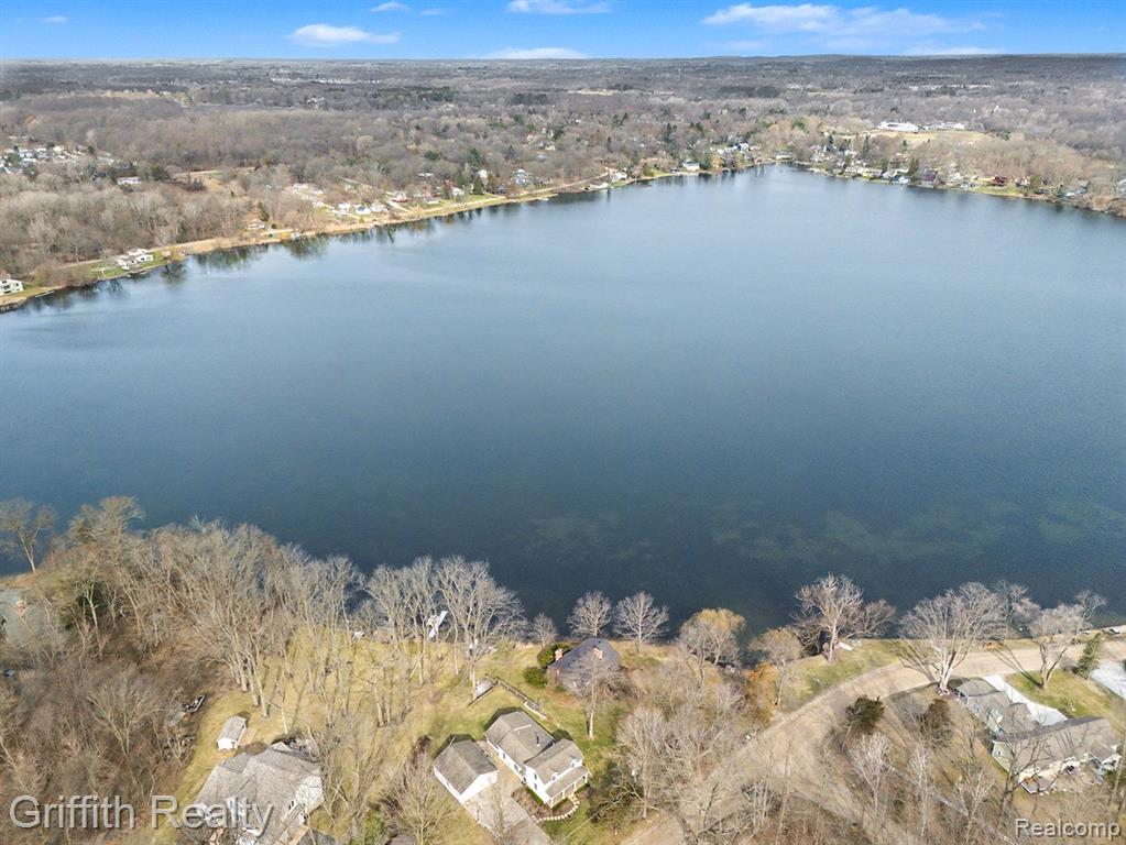 11616 Hall Road, Whitmore Lake, MI 48189 — Photo 4