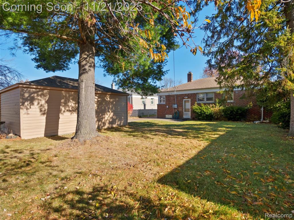 9831 Seltzer Street, Livonia, MI 48150 — Photo 24