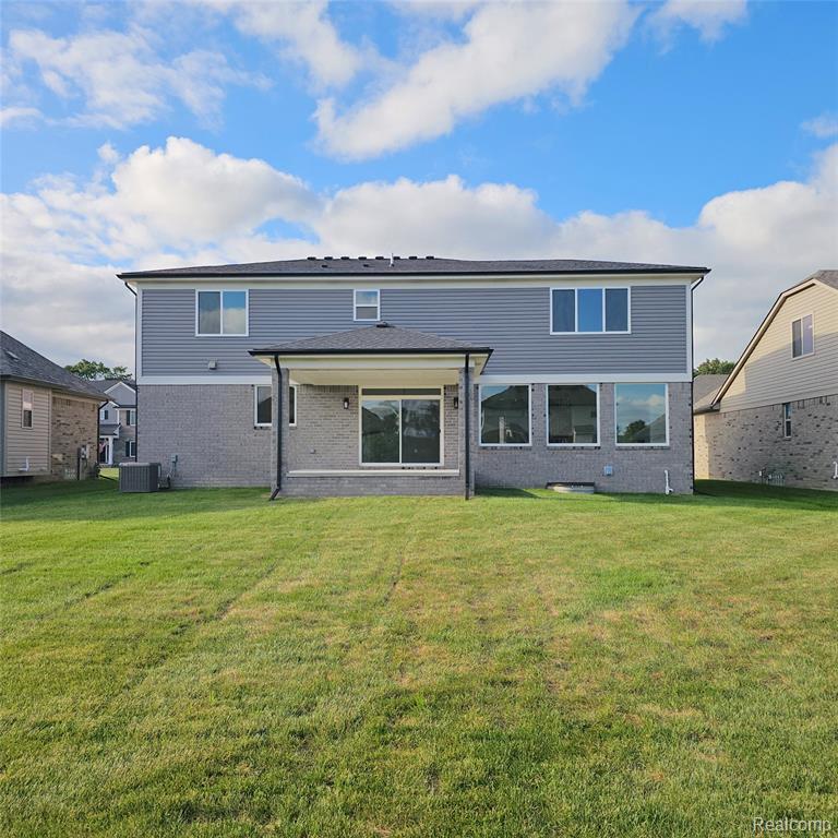 18582 Stallmann Drive, Macomb, MI 48042 — Photo 2