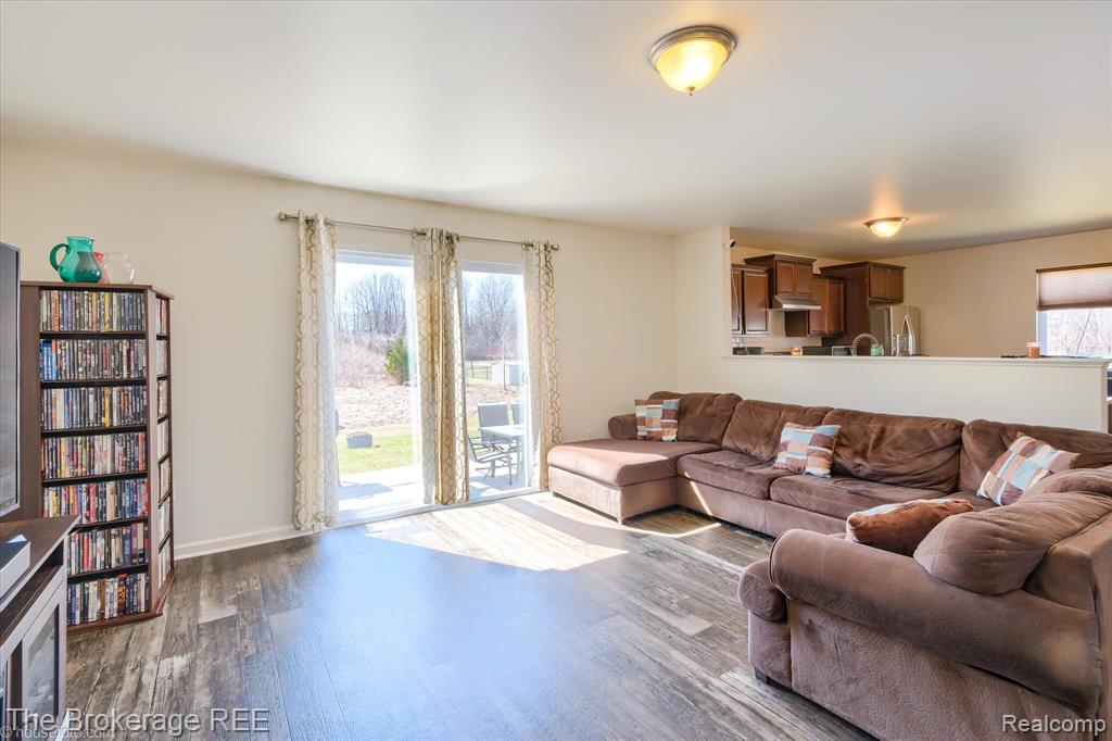 6034 Willow Trail, Grand Blanc, MI 48439 — Photo 11