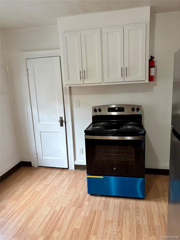 550 Elm Street, Wyandotte, MI 48192 — Photo 6