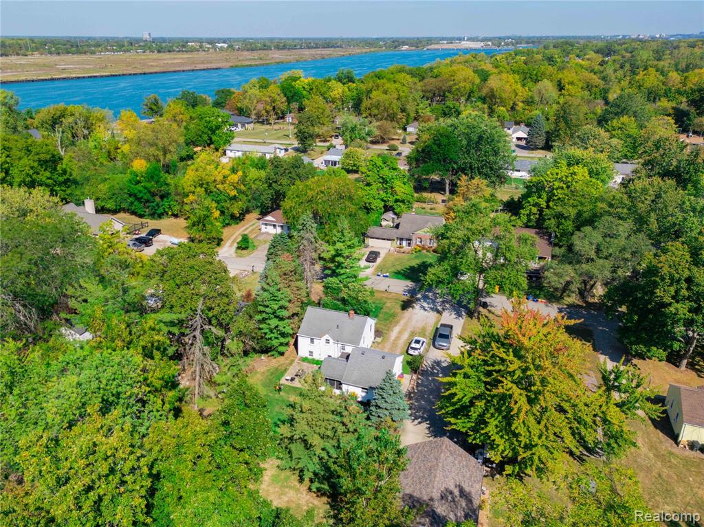 9447 Whitall Lane Road, Grosse Ile, MI 48138 — Photo 32