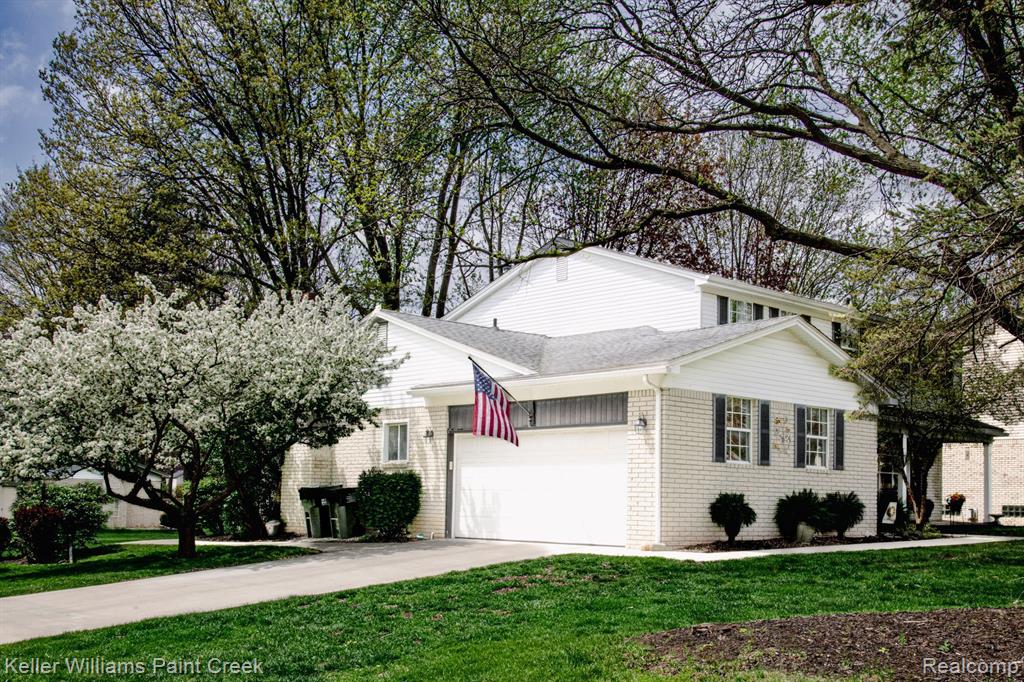 401 PINEHURST Drive, Rochester Hills, MI 48309 — Photo 37