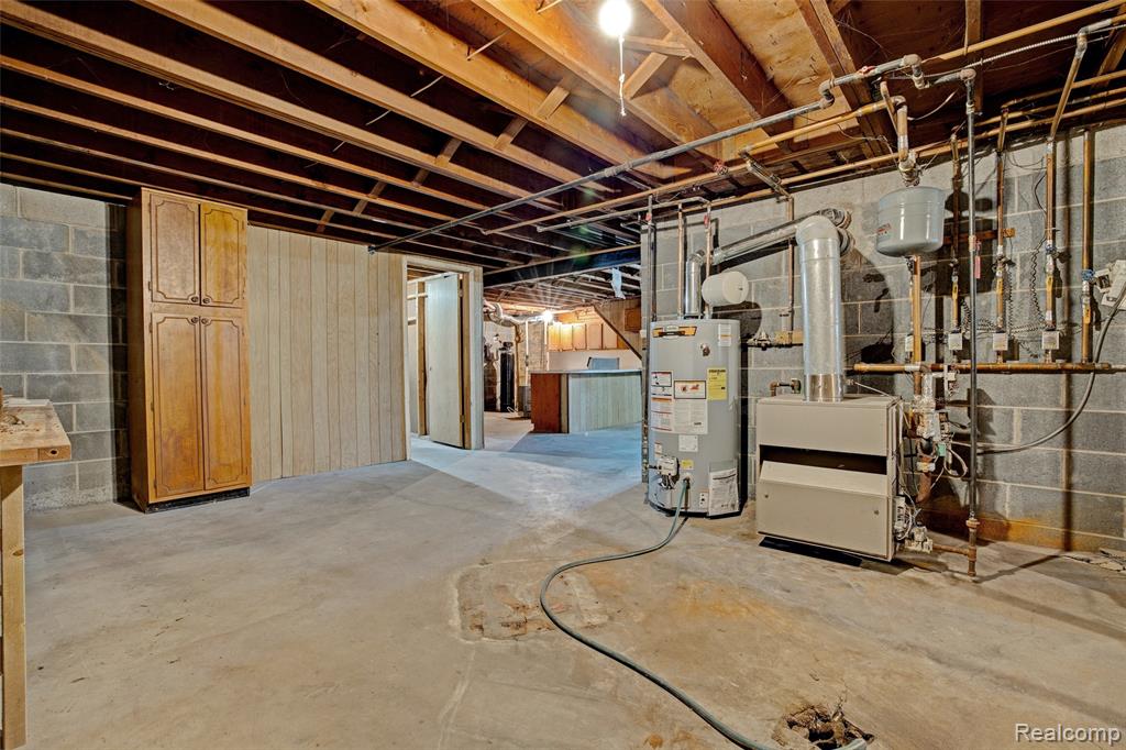 300 Sherman Court, Ortonville, MI 48462 — Photo 51