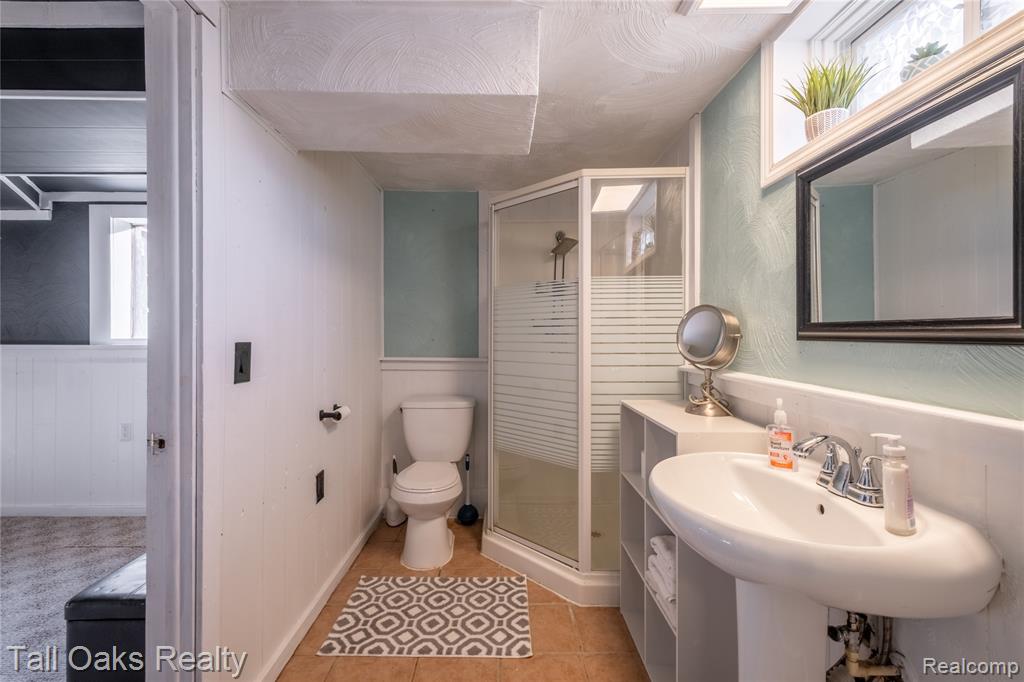 731 Cherry Hill Court, Columbiaville, MI 48421 — Photo 28