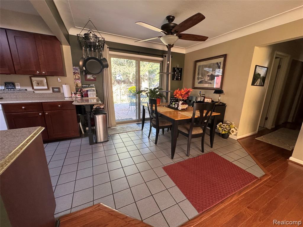 7665 Apache Trail Road, Temperance, MI 48182 — Photo 12