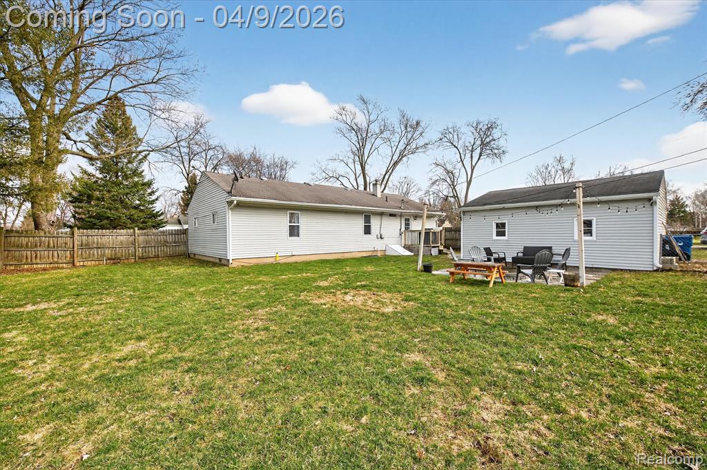 3315 Warringham Avenue, Waterford, MI 48329 — Photo 30