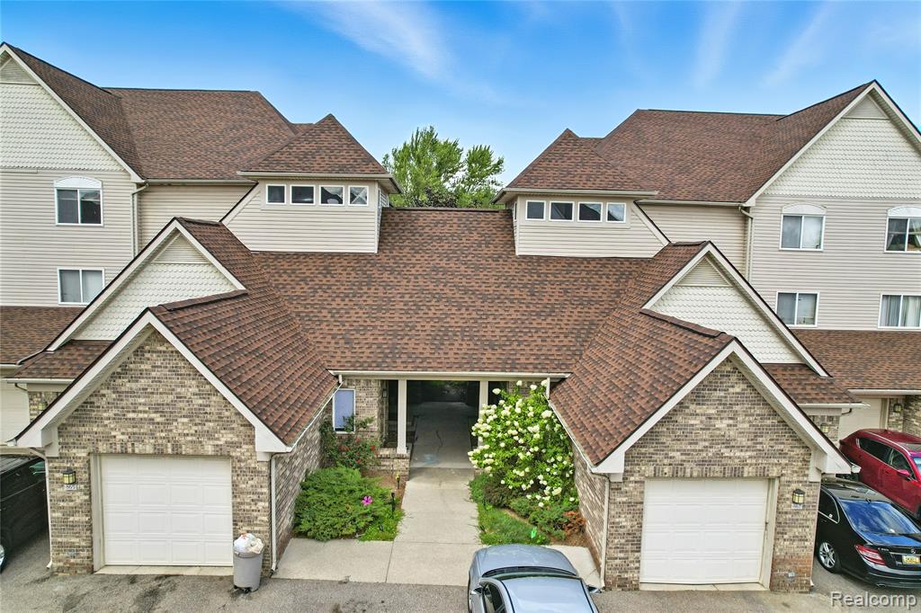 863 Brandon Avenue, Pontiac, MI 48340 — Photo 2