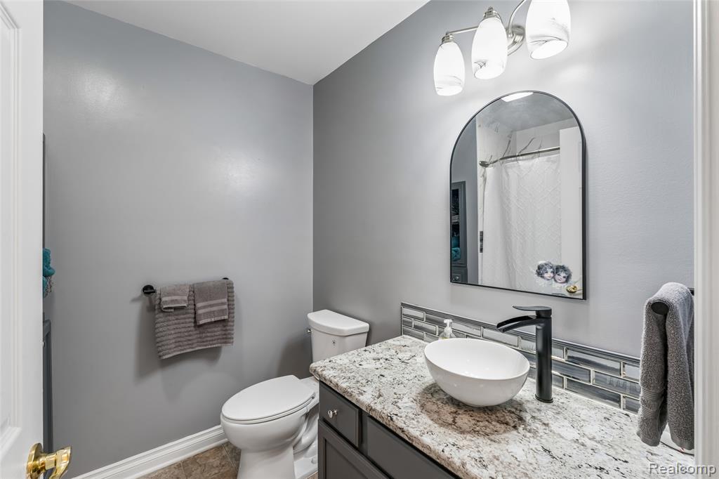 7039 Rosewood Drive, Flushing, MI 48433 — Photo 22