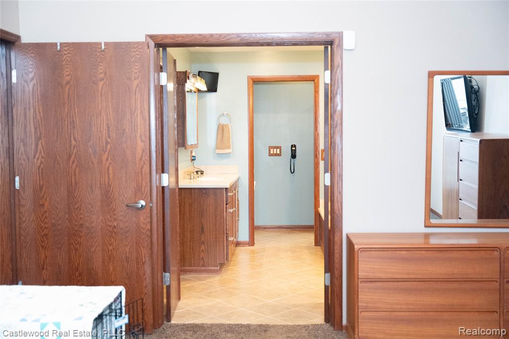 1625 Ridge Road, Highland, MI 48356 — Photo 30