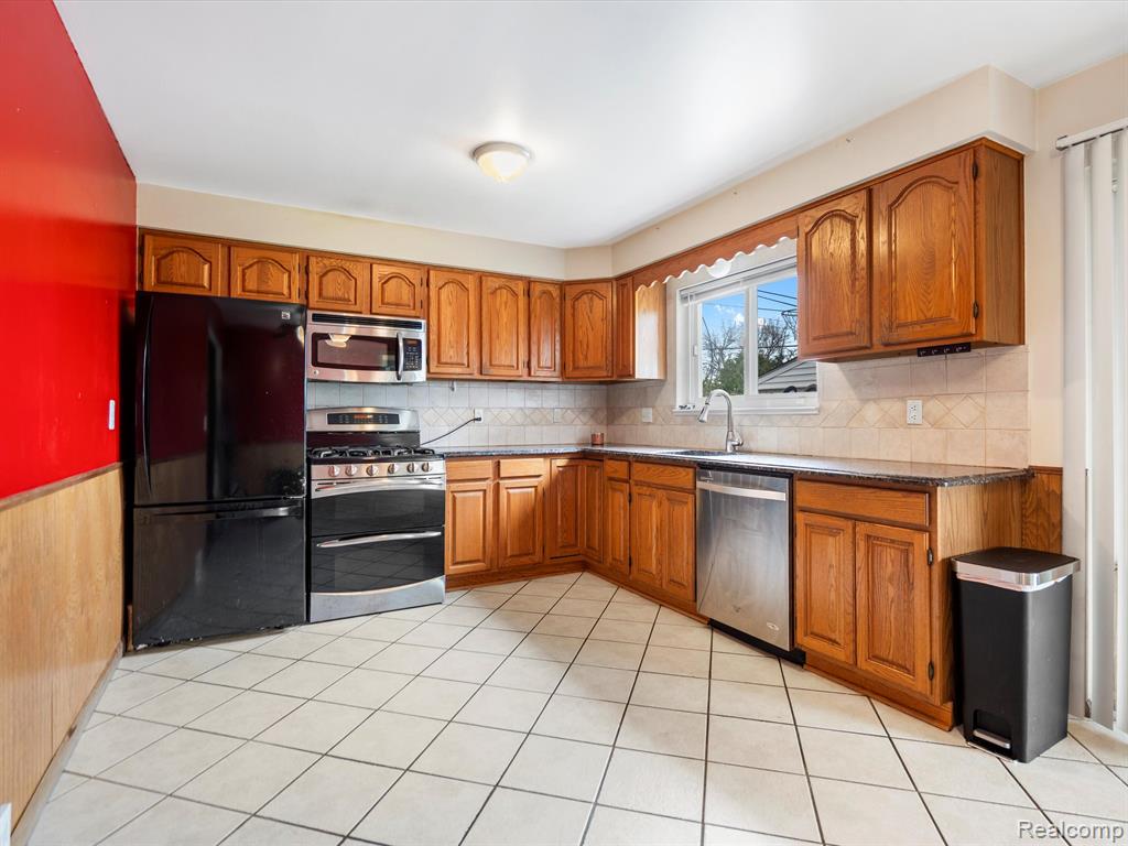 7912 DONNA Street, Westland, MI — Photo 15