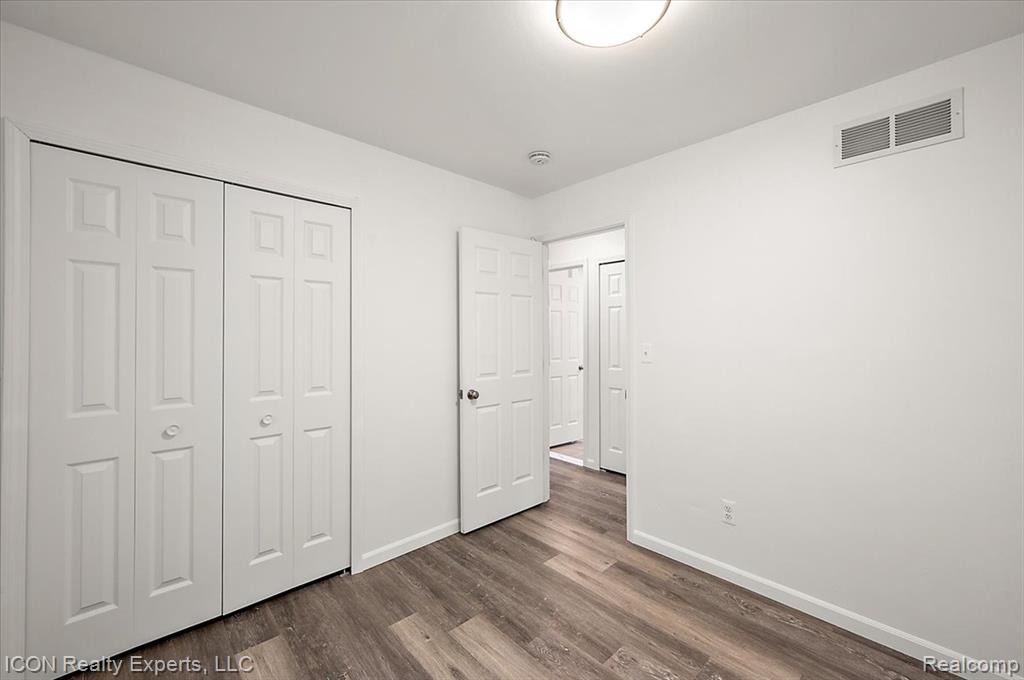 8104 Cloverdale Avenue, Ferndale, MI 48220 — Photo 26