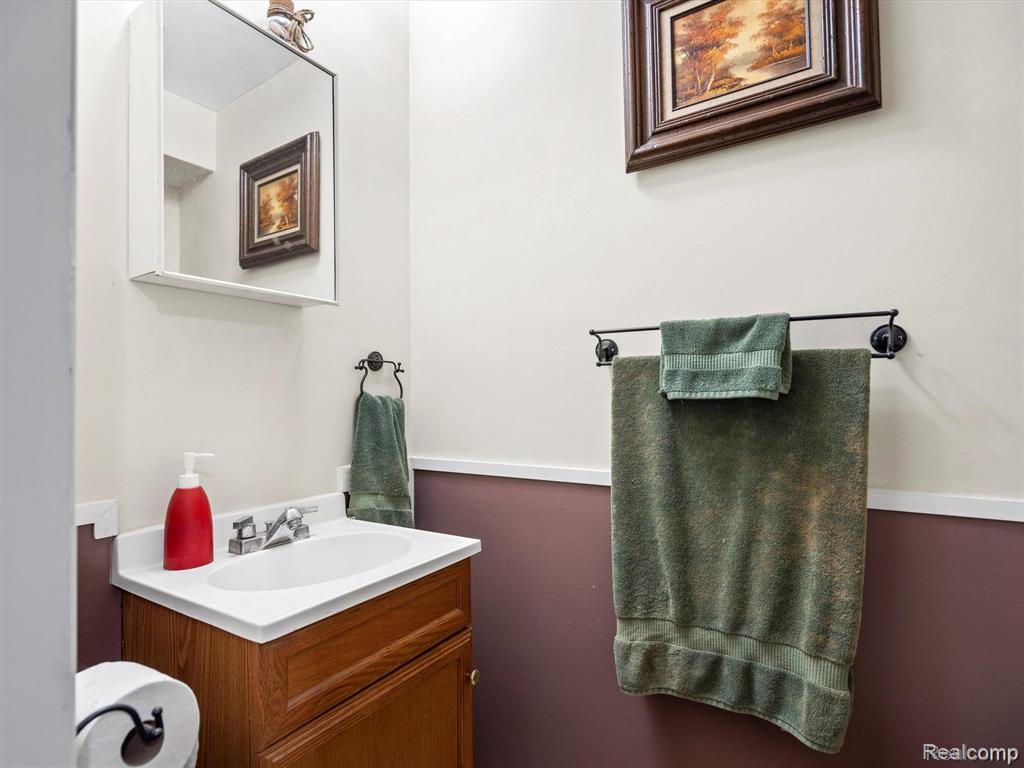 759 KIRTS Boulevard, Troy, MI 48084 — Photo 21