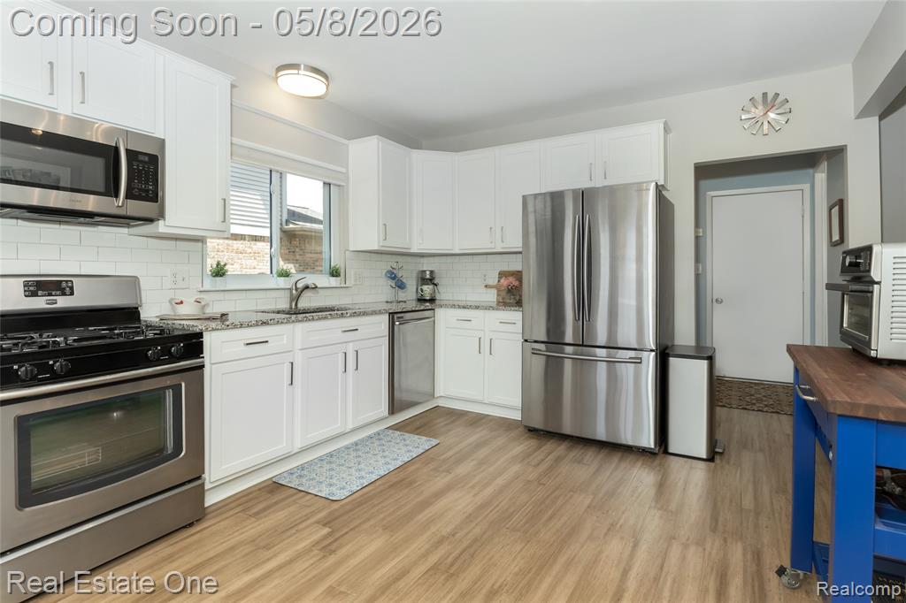 4749 Parkridge Drive, Waterford, MI 48329 — Photo 6