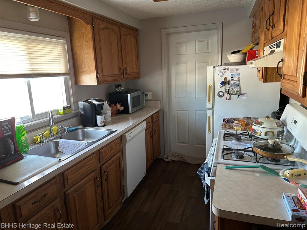 823 Alger Street, Howell, MI 48843 — Photo 9