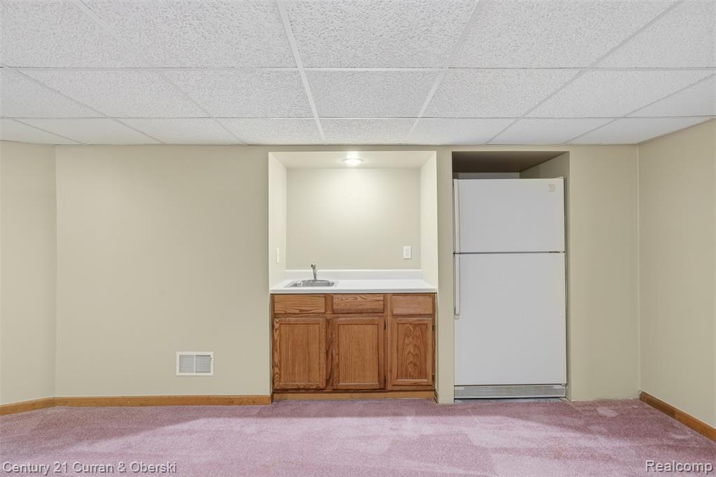 30785 Mystic Forest Drive, Farmington, MI 48331 — Photo 27