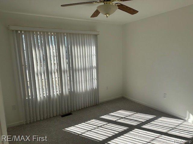 23636 MCCORT Drive, Flat Rock, MI 48134 — Photo 13