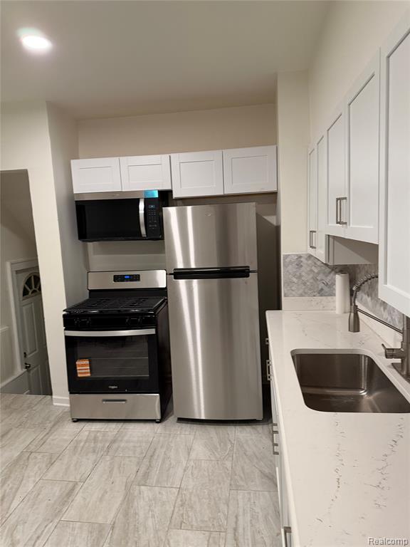 371 Piper Boulevard - Photo 5