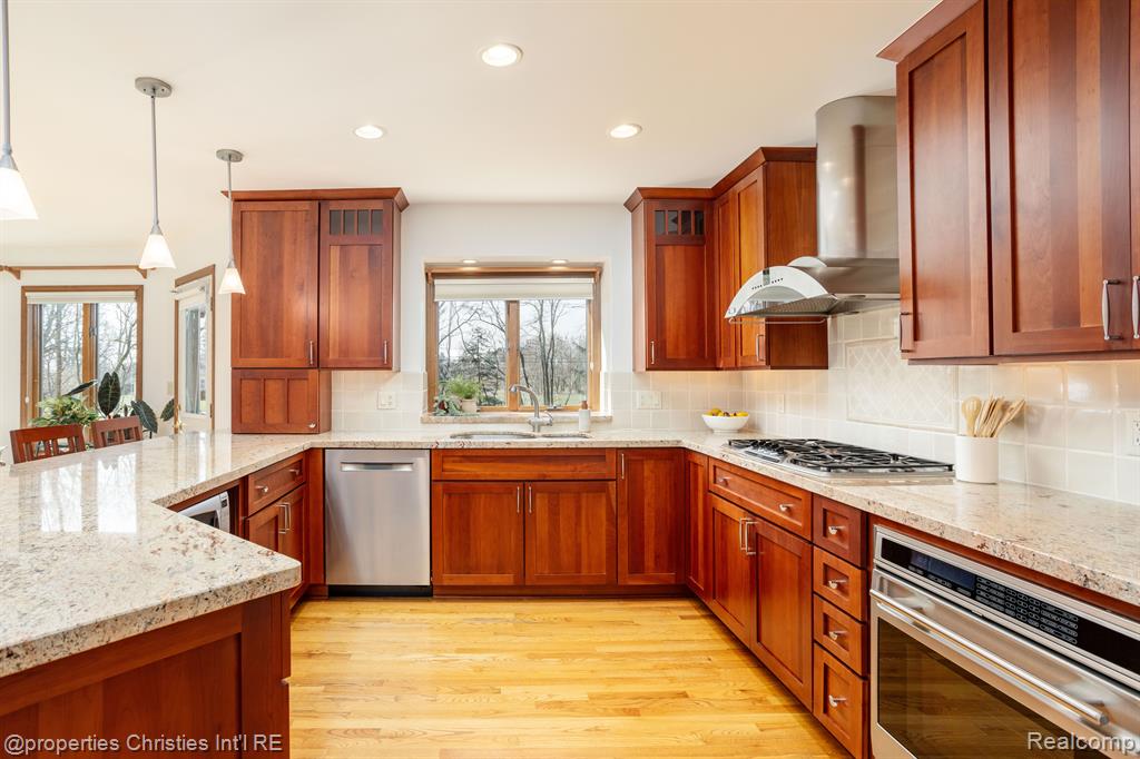 9293 BROOKVILLE Road, Plymouth, MI 48170 — Photo 19