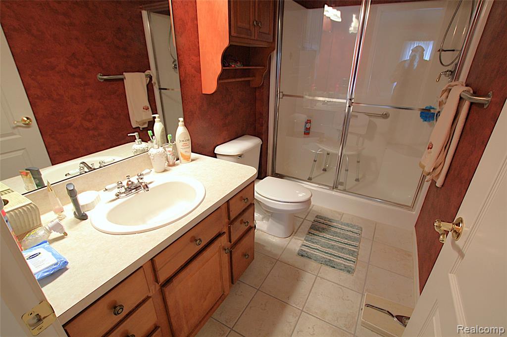 5942 Augusta Lane, Grand Blanc, MI 48439 — Photo 20