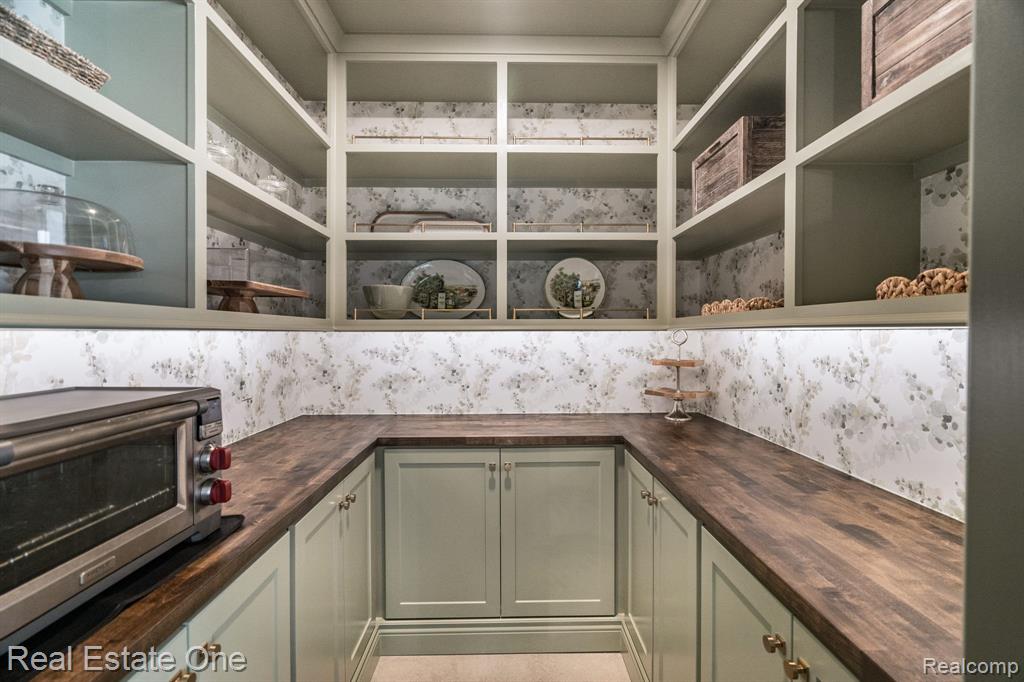5525 Avington Parkway, Clarkston, MI 48348 — Photo 48