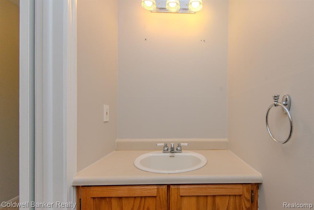 759 PENINSULA, Ann Arbor, MI 48105 — Photo 25