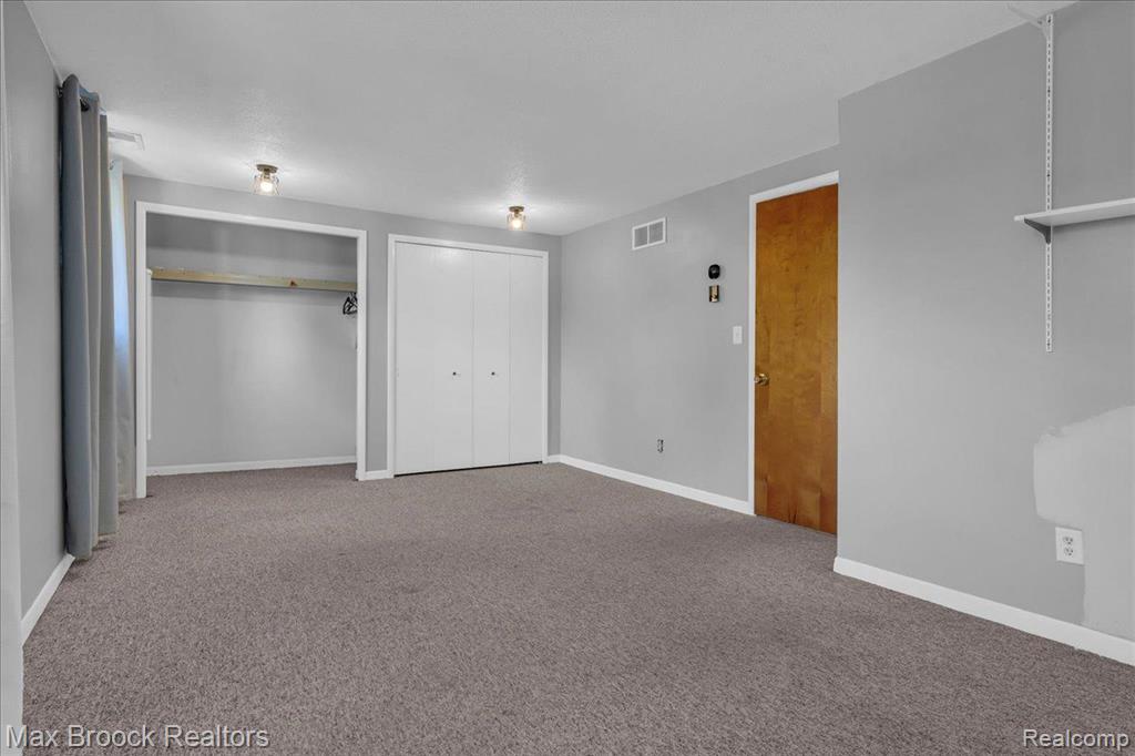 4332 LANETTE Drive, Waterford, MI 48328 — Photo 25