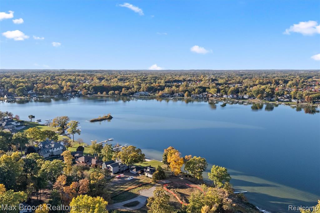 4764 Dow Ridge Road, Orchard Lake Village, MI 48324 — Photo 86