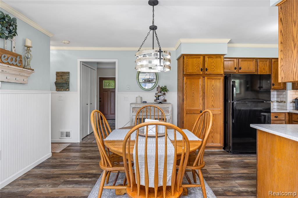 3553 Loon Lake Road, Wixom, MI 48393 — Photo 6