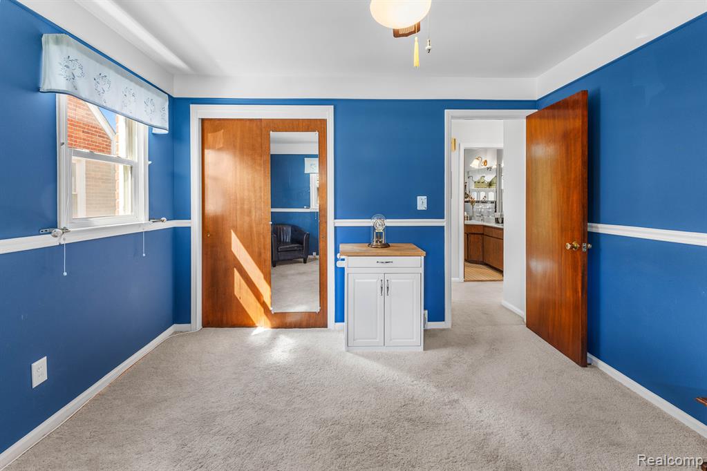 9301 SALEM, Redford, MI 48239 — Photo 11