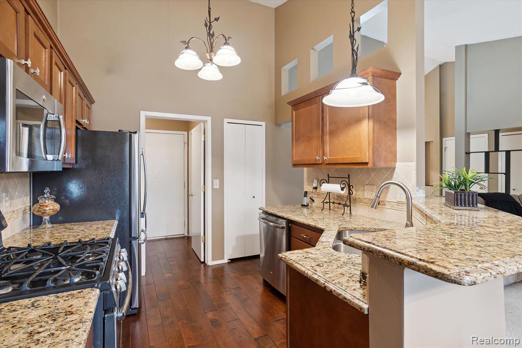 37101 AMHURST Drive, Westland, MI — Photo 13