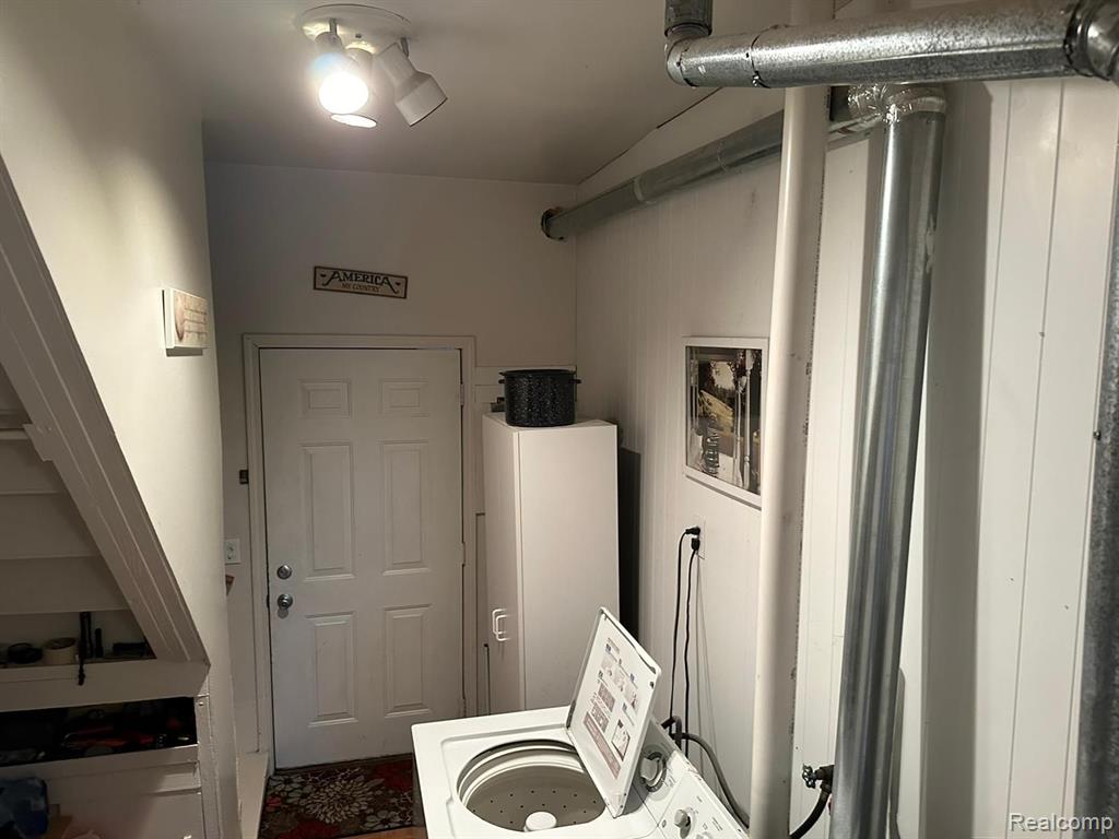 8428 BUSKO Avenue, Warren, MI 48093 — Photo 13