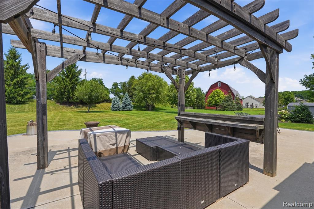 665 Marblewood Lane, Saline, MI 48176 — Photo 30