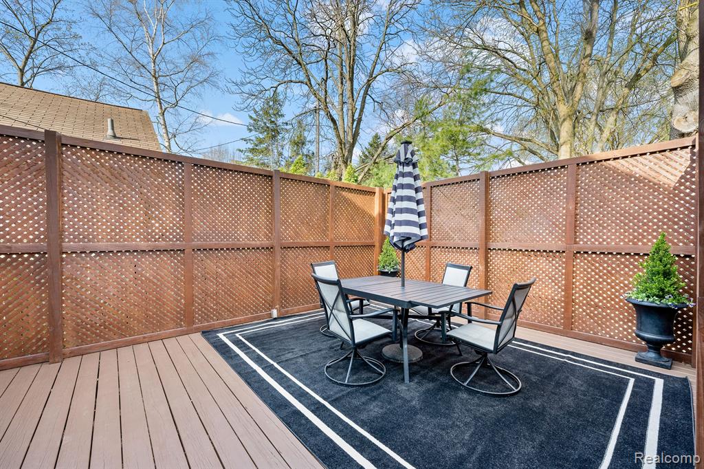 397 KERCHEVAL Avenue, Grosse Pointe Farms, MI 48236 — Photo 48