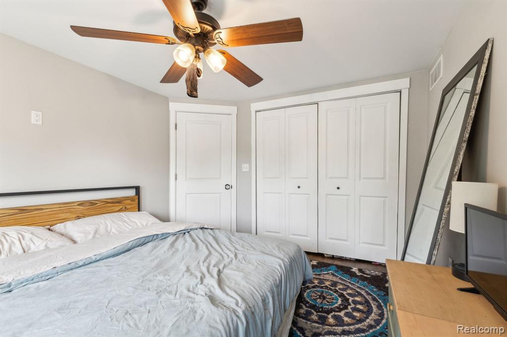 607 E LINCOLN Avenue, Royal Oak, MI 48067 — Photo 25