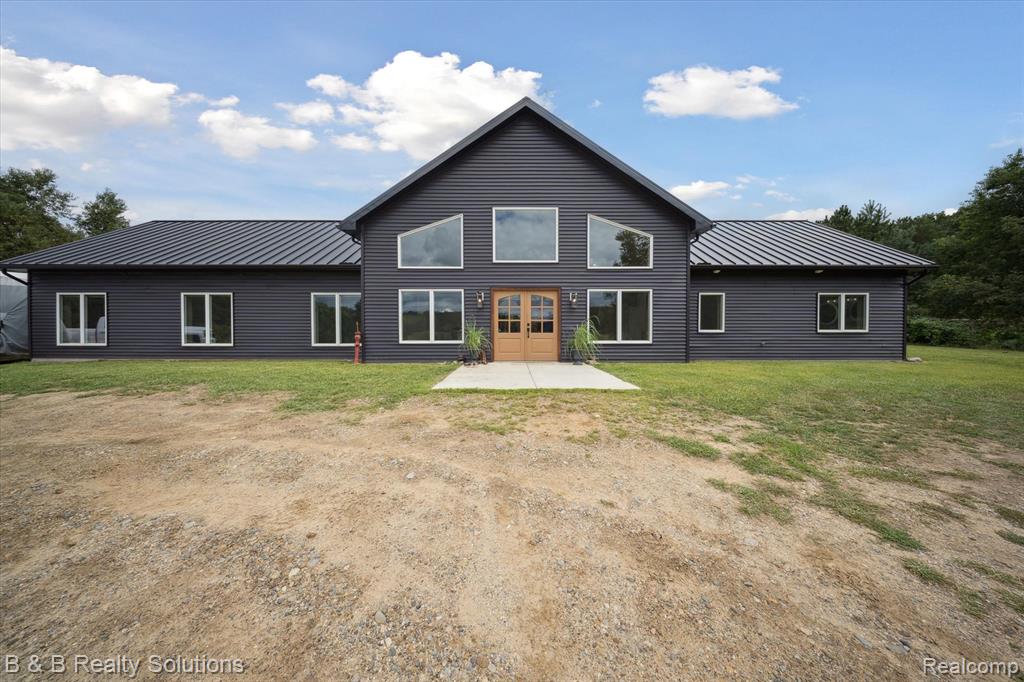 6318 Clear Lake Road, Imlay City, MI 48444 — front exterior