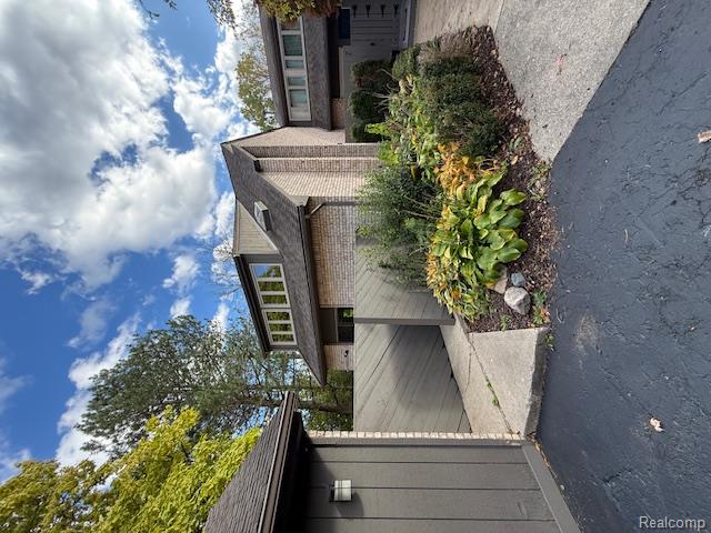 2270 Golden Pond, Fenton, MI, 48430