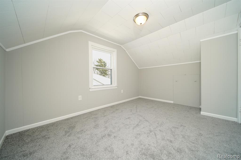 750 E Hayes Avenue, Hazel Park, MI 48030 — Photo 40