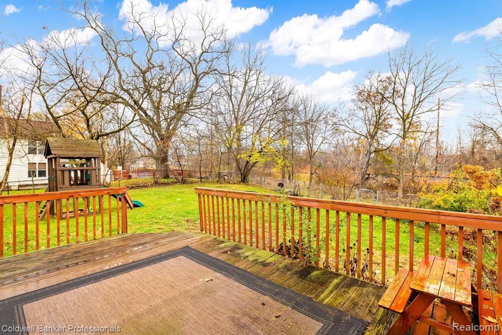 407 OAKLAND Street, Holly, MI 48442 — Photo 25