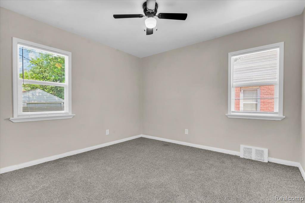10013 Warwick Street, Detroit, MI 48228 — Photo 16
