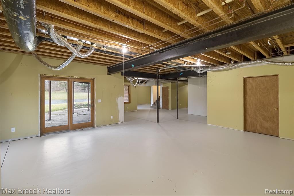 6426 OAK GROVE Road, Howell, MI 48855 — Photo 28
