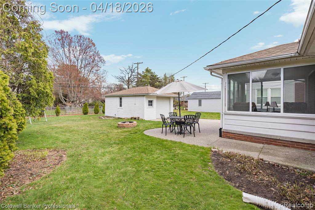 1544 Dorthen Avenue, Grosse Pointe Woods, MI 48236 — Photo 59
