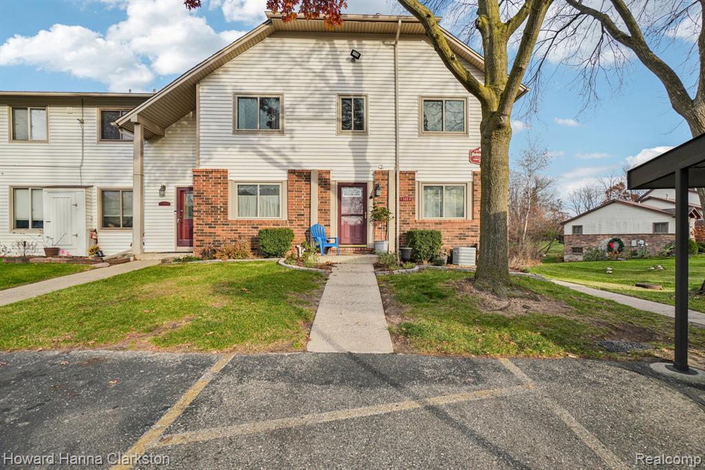 7220 Bluewater Drive, 141, Clarkston, MI 48348 — front exterior