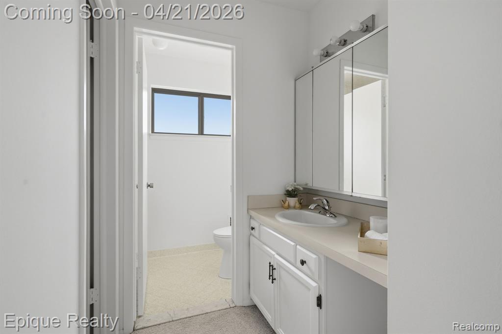 5205 Potomac Run N, West Bloomfield, MI — Photo 18