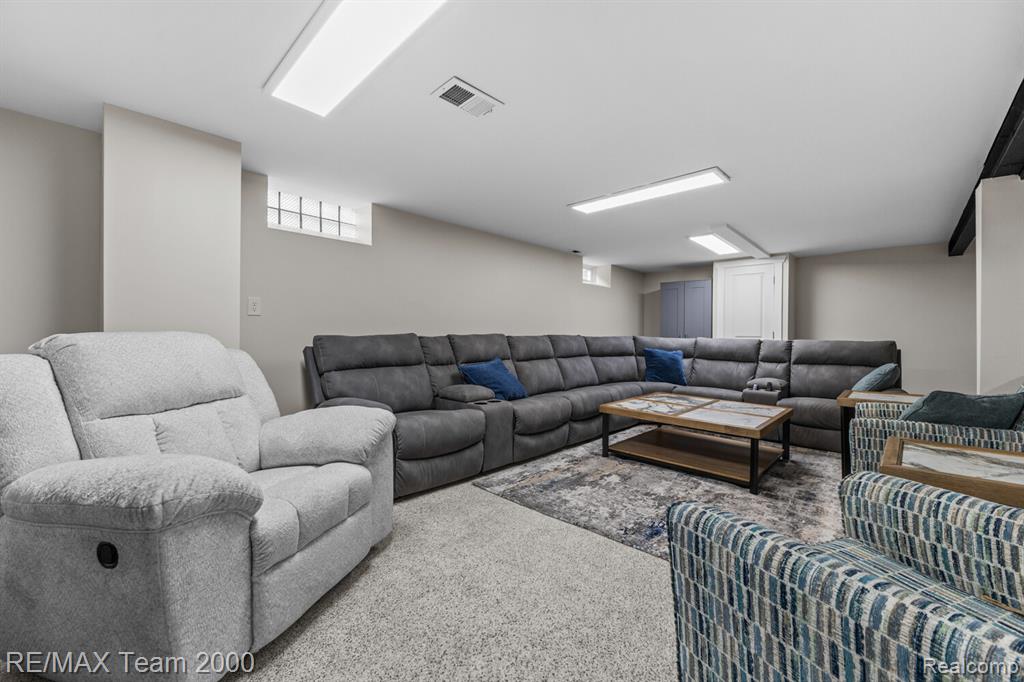 7275 Colonial Street, Dearborn Heights, MI 48127 — Photo 22