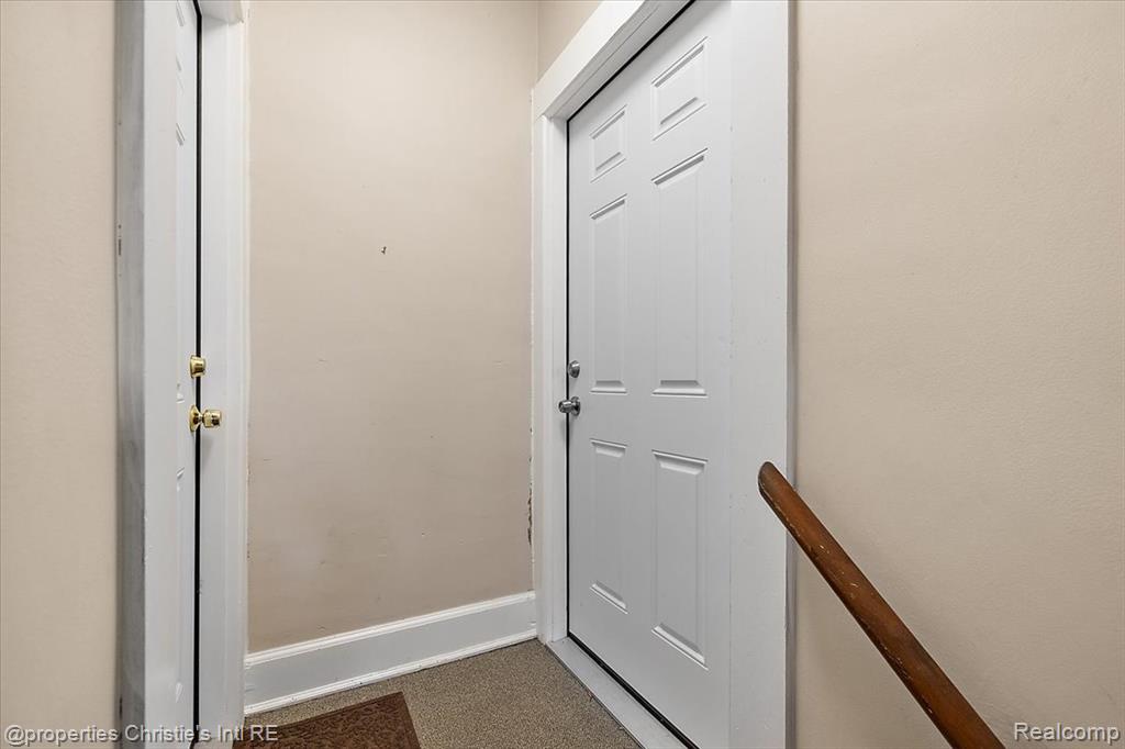 829 Beaconsfield Ave, Grosse Pointe Park, MI 48230 — Photo 38