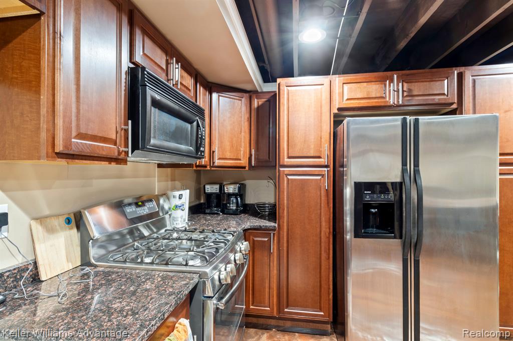 8079 THORNHILL Drive, Ypsilanti, MI 48197 — Photo 53