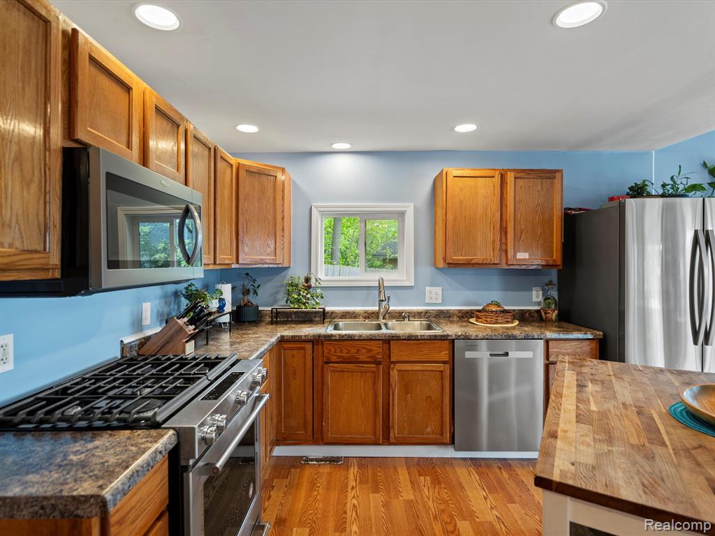5332 WILDWOOD Drive, Howell, MI 48843 — Photo 35