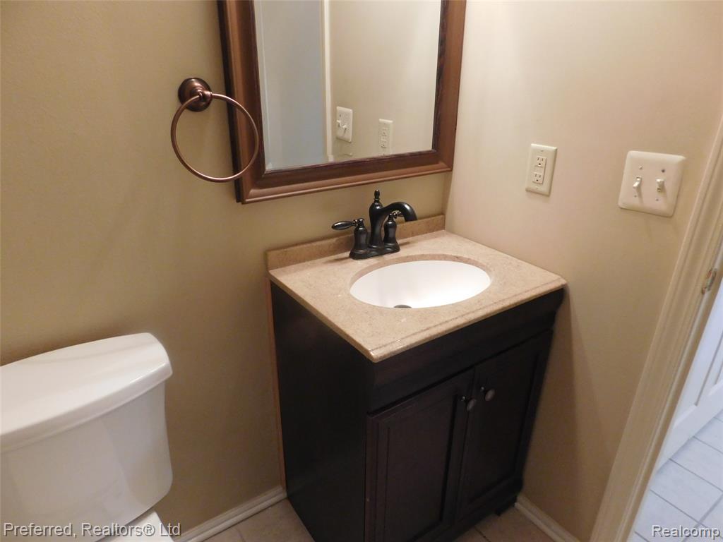 43124 PROVIDENCE Lane, Canton, MI 48188 — Photo 12